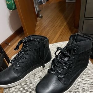 Harley davidson boot.  Womens size 7 1/2. Never worn outside